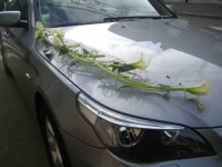 wedding flowers and car decorations