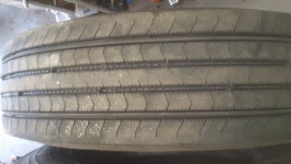 We sell & repair Truck Tyres