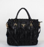 https://www.facebook.com/pages/Clothes-Shoes-Handbags-Wallets-Jewerlry/169767513172247?ref=hl