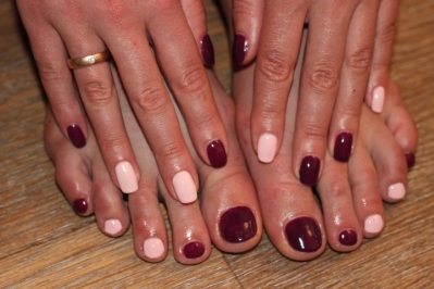 Manicure, pedicure, shellac, gel nails.