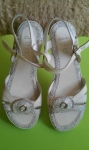 Communoin dress, shoes, and hair accessory