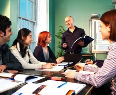 English easily and fast | English lessons in small groups in Dublin