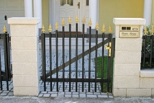 Aluminum fences and gates model GLORIETTE